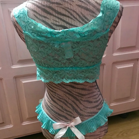 Sexy teal n pink 2pc top and thong lingerie - Picture 2 of 2